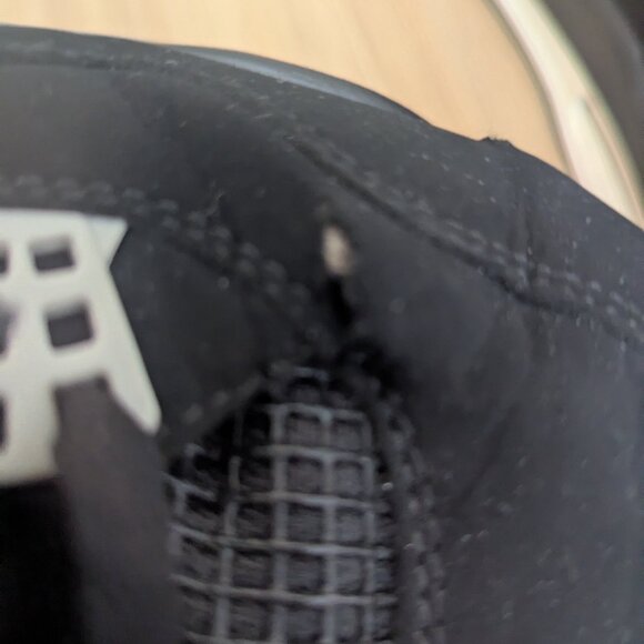 Jordan 4 Men size 10 - Picture 8 of 9